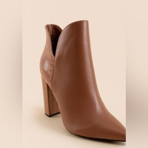 Qupid Signal Woman heeled dress boots Sz 10 NWOT
